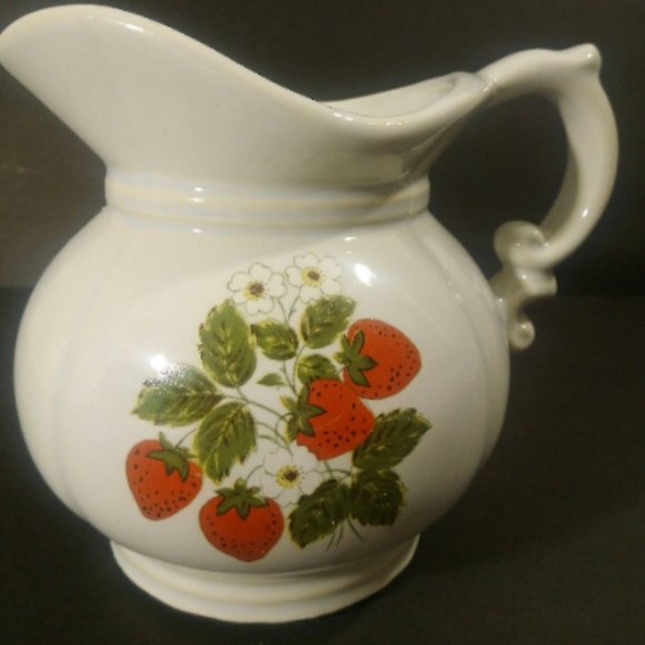 McCoy Other - Vintage McCoy #7528 Ceramic Strawberry Pitcher